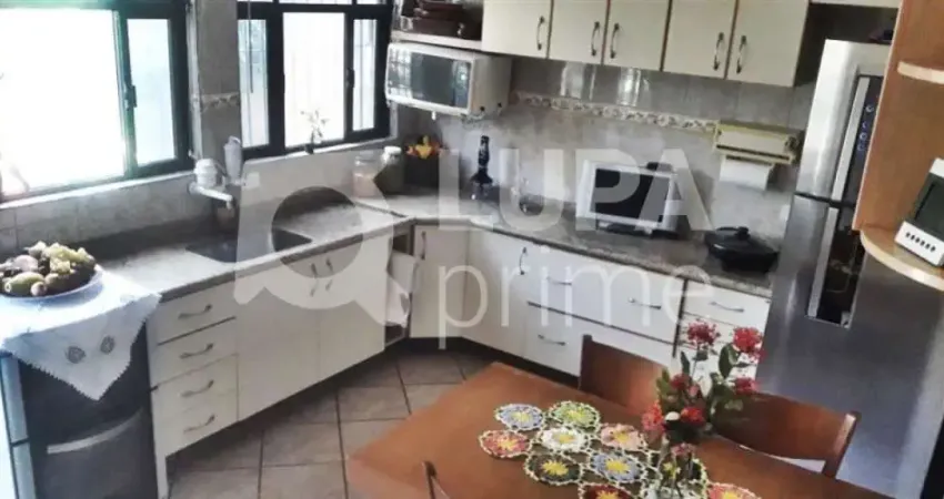 SOBRADO COM 3 QUARTOS E 2 VAGAS DE GARAGEM PARA VENDA, GUAPIRA, SÃO PAULO
