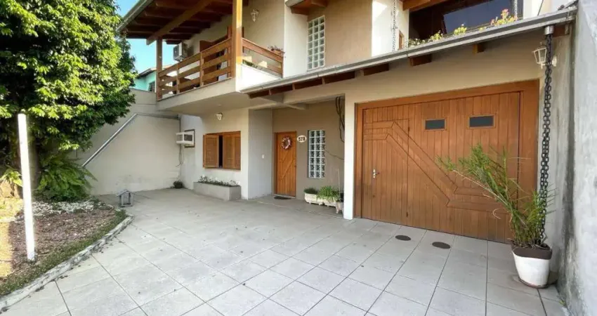 Sobrado com 4 dormitórios à venda, 330 m² por R$ 750.000,00 - Primor - Sapucaia do Sul/RS