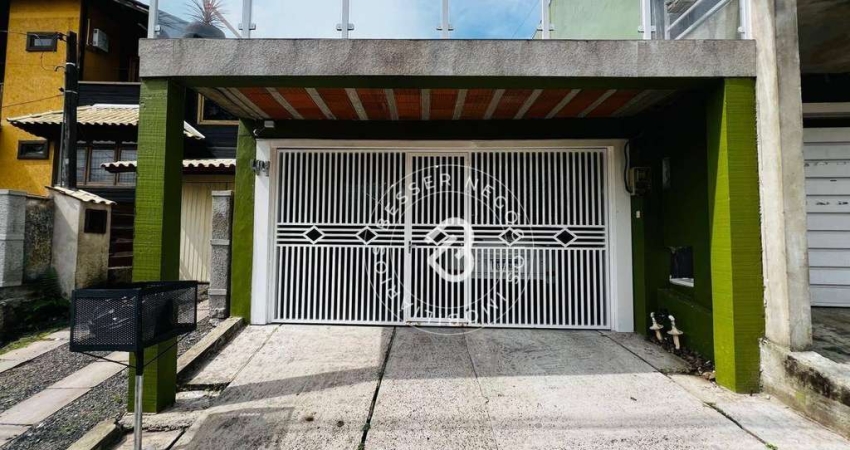 Casa com 2 dormitórios à venda, 139 m² por R$ 370.000,00 - Lomba da Palmeira - Sapucaia do Sul/RS