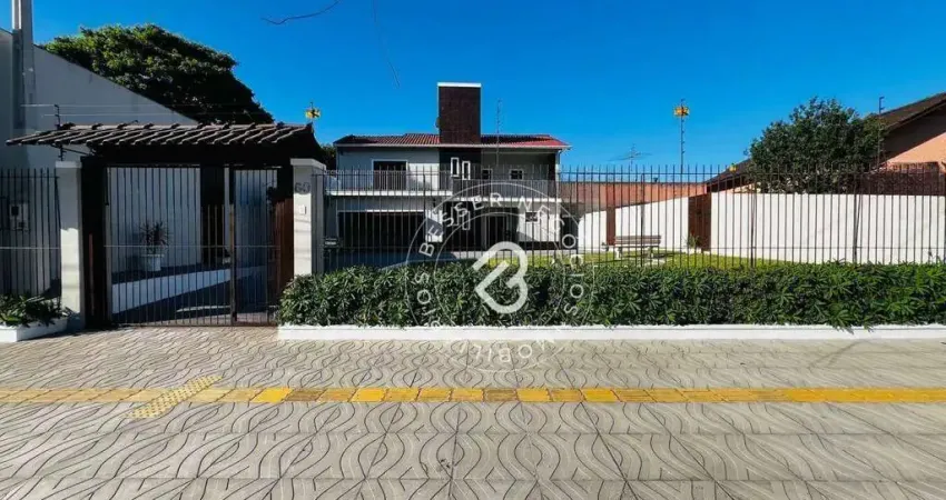 Sobrado com 4 dormitórios à venda, 362 m² por R$ 1.900.000,00 - Centro - Esteio/RS