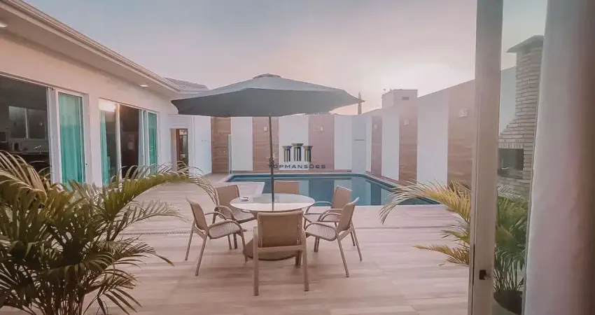 Casa de esquina com 4 quartos e piscina no Gran Park, Vespasiano/MG
