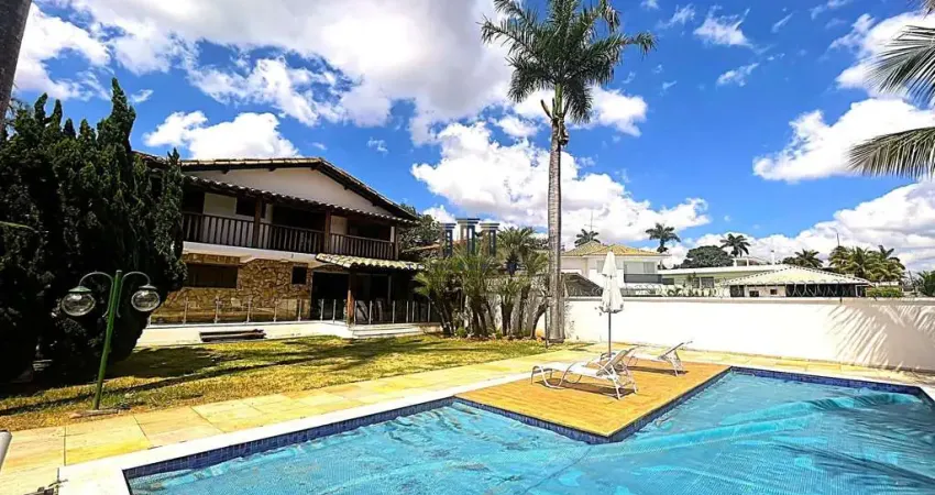 Excelete Casa Mobiliada com piscina Bairro São Luiz-PAMPULHA