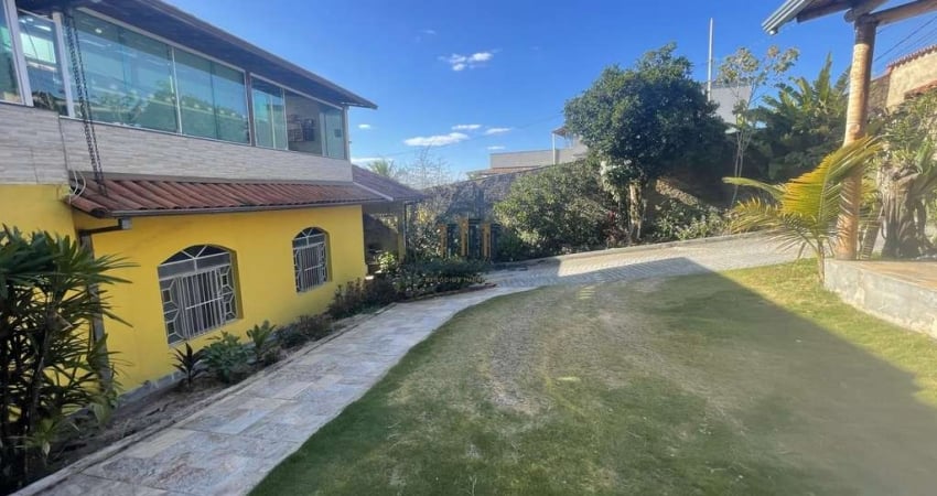3 Casas, lote de esquina 500 m2, ótimo acabemento, espaço gourmet, Taquaril/BH