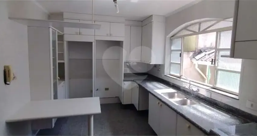 Sobrado com 3 quartos à venda em Jardim Colorado - SP