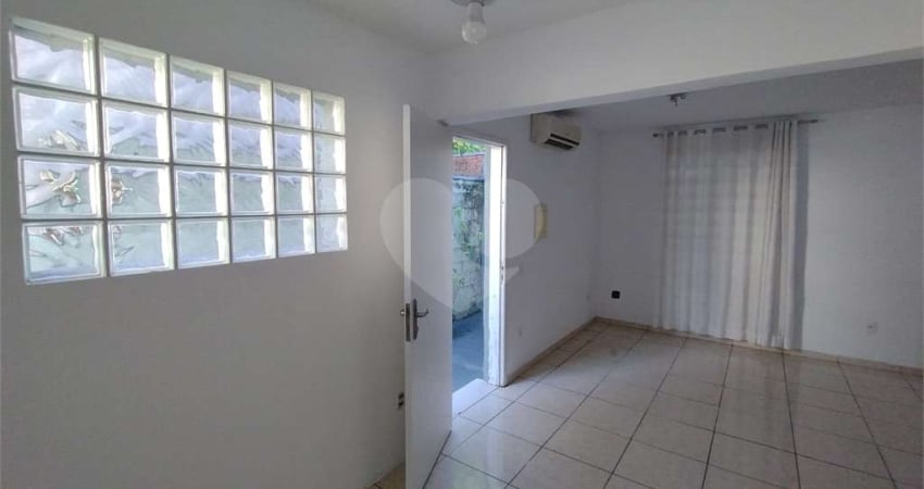 Sobrado com 3 quartos à venda em Parque Residencial Oratorio - SP