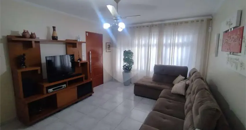 Casa com 3 quartos à venda na Rua Amarais, 485, Vila Carrão, São Paulo