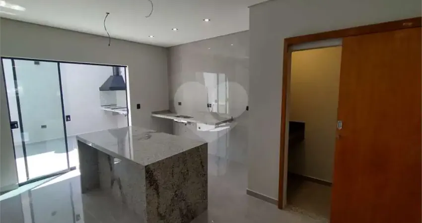 Casa com 3 quartos à venda na Vila Carrão, São Paulo