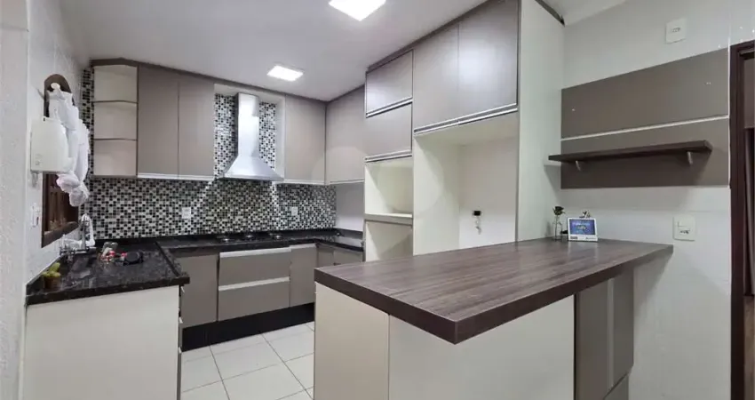 Casa com 3 quartos à venda na Rua Marquês de Lages, 1935, Saúde, São Paulo