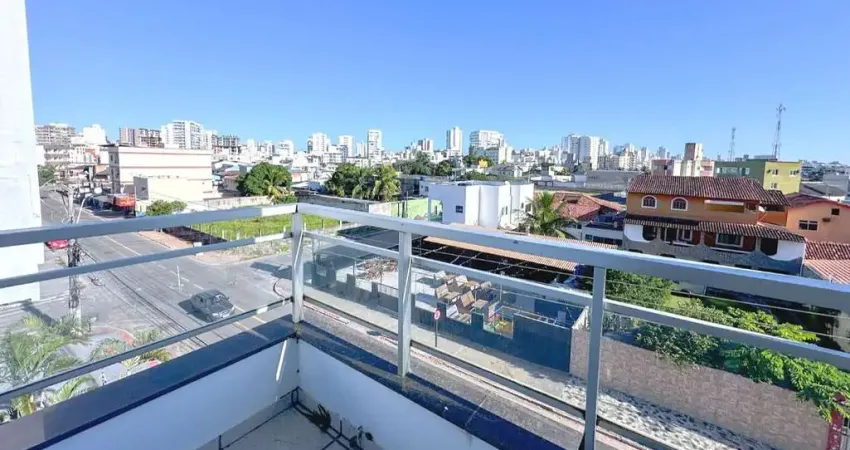 Conforto e localização na praia do morro! apartamento de 2 quartos no ed. ione, av. paris.