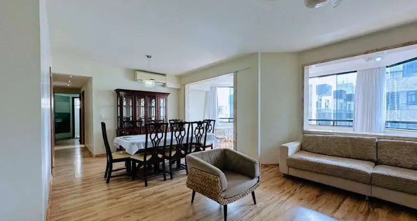 Apto 4 quartos, sendo 2 suítes + DCE a venda na Praia do Morro em Guarapari