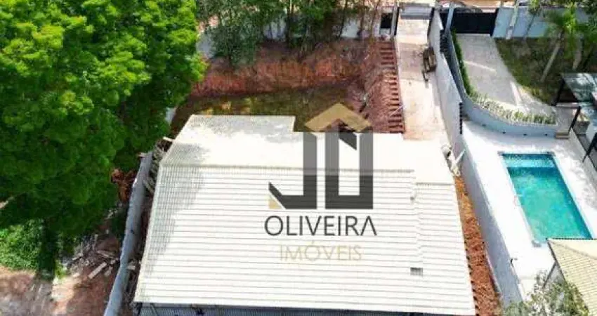 Chácara com 3 dormitórios à venda, 677 m² por R$ 1.100.000,00 - Jardim Estância Brasil - Atibaia/SP
