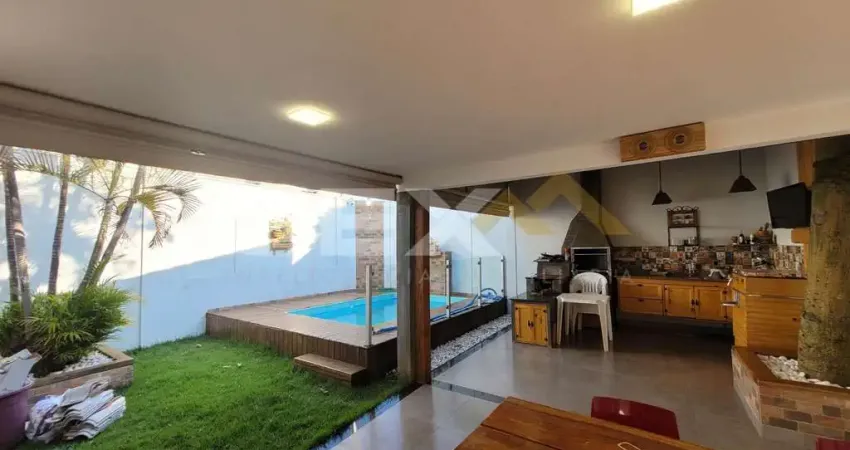 Casa com 3 quartos à venda na Rua Geraldo Serrano, 2096, São José, Divinópolis