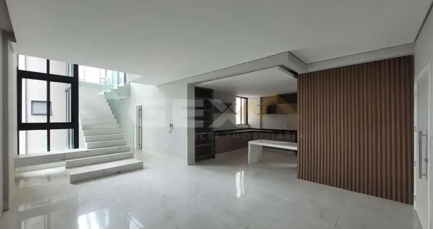 Cobertura com 3 quartos à venda na Avenida Sete de Setembro, 1071, Centro, Divinópolis