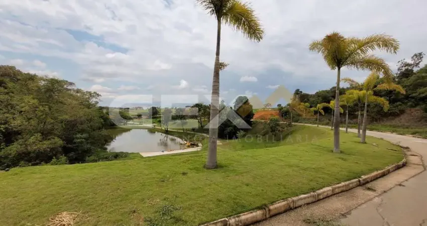 Vende-se lote em condomínio fechado Vésper medindo 800m² (25m x 32m).