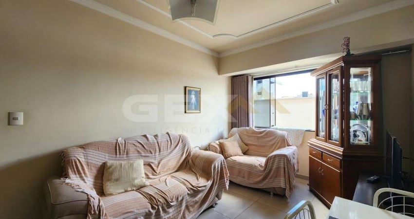 Apartamento à venda na Av. Paraná, 3 quartos sendo 1 suíte.