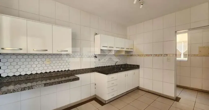 Apartamento à venda no bairro Bom Pastor, 3 quartos, 1 suíte com sacada e 2 vaga