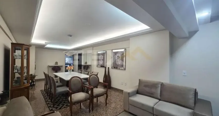 Apartamento à venda no Centro, 3 quartos, 1 suíte com hidromassagem e 1 vaga.