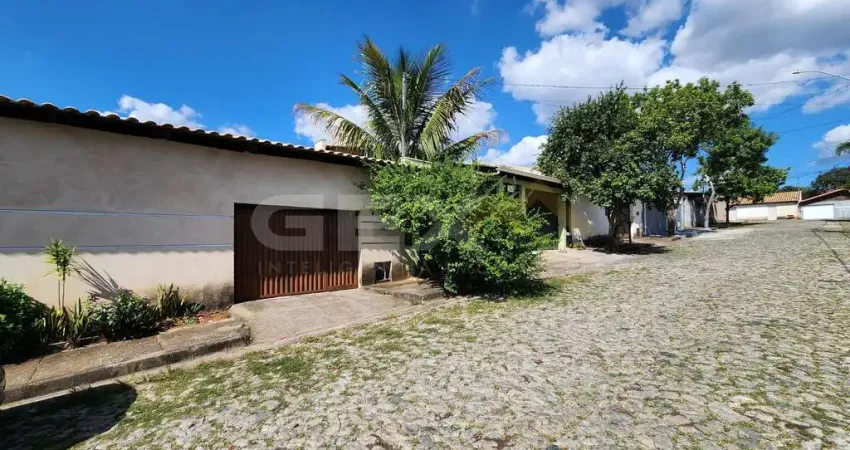 Casa à venda no bairro Nova Fortaleza 3 vagas de garagem