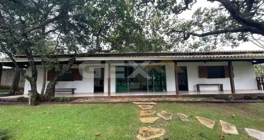 Chácara à venda em ermida, 2 quartos, 2 suítes e espaço gourmet.