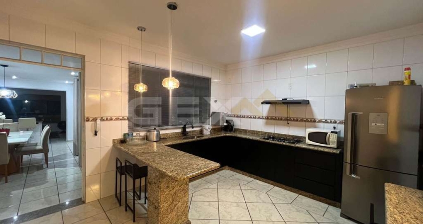 Apartamento térreo à venda no esplanada, 3 quartos, 1 suíte e 3 vagas.