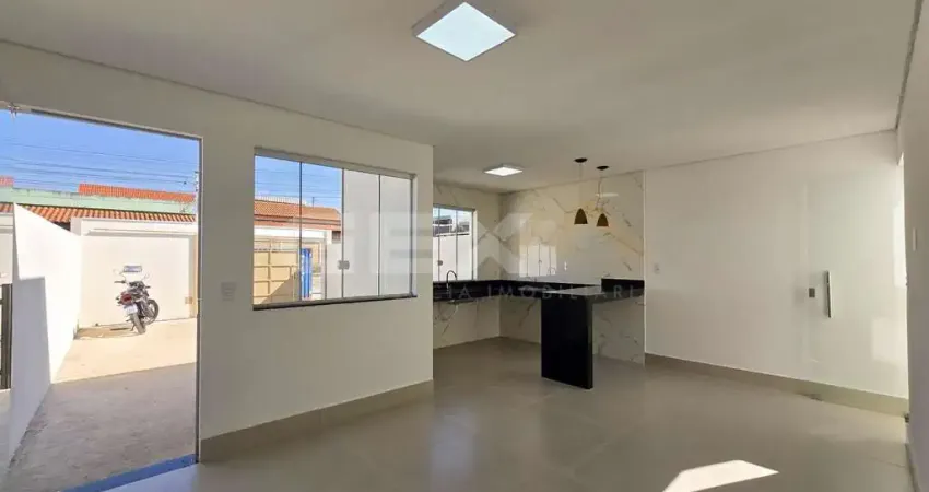 Casa à venda no bairro Santa Rosa, 3 quartos, 1 suíte e 3 vagas.