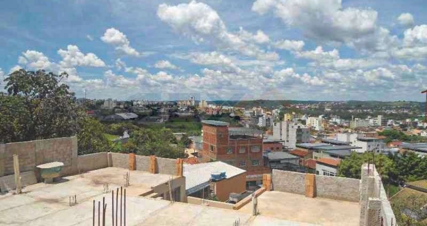 Terreno à venda na Rua Patrocínia Cândida de Jesus, 110, São Sebastião, Divinópolis