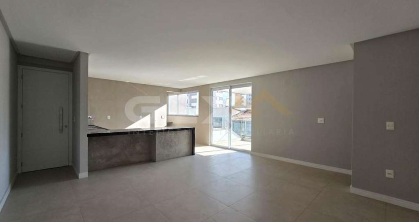Apartamento à venda no Centro, 3 quartos, 2 suítes e 3 vagas.