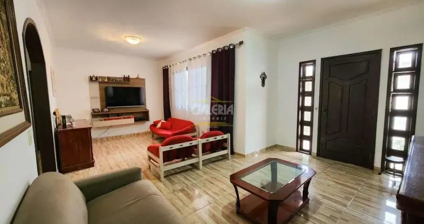 Casa com 4 quartos à venda no Guanabara, Joinville 