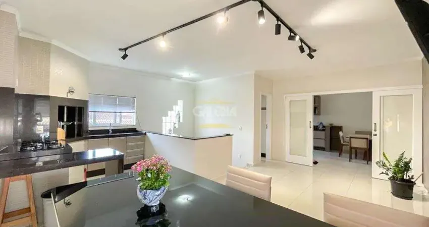 CASA no SAGUAÇÚ com 3 quartos para VENDA, 398 m²