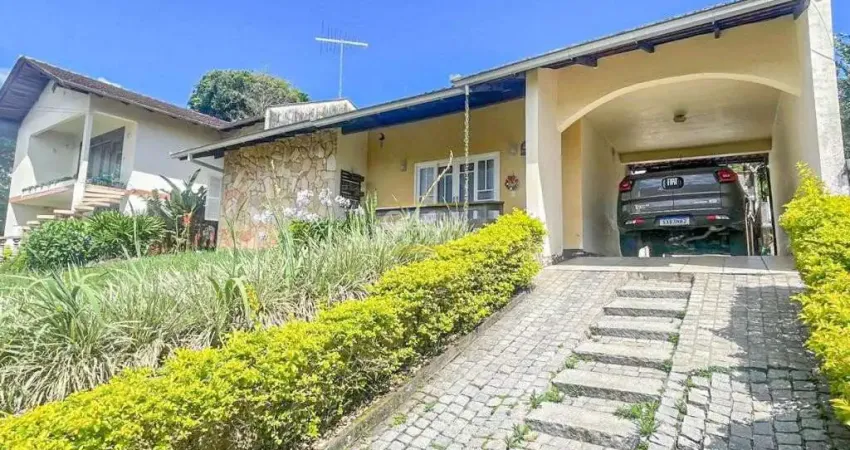 Casa com 3 quartos à venda no Saguaçu, Joinville 