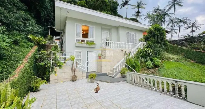 Casa com 3 quartos à venda no América, Joinville 