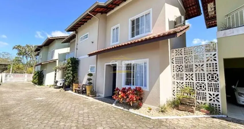 Condomínio fechado no glória com 3 quartos para venda, 131 m²