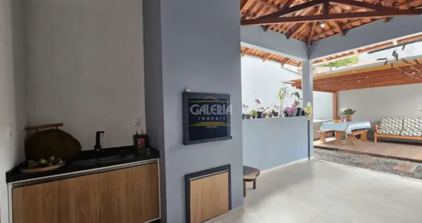 Casa com 3 quartos à venda no Iririú, Joinville