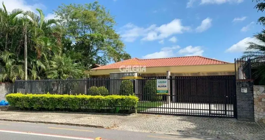 Casa com 3 quartos para alugar no América, Joinville