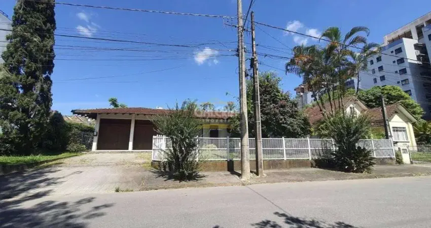 Casa com 3 quartos à venda no América, Joinville