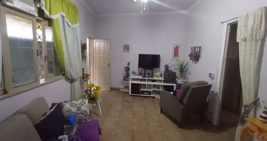 Boa Casa em Icaraí em baixo do condomínio Icaraí Tower.