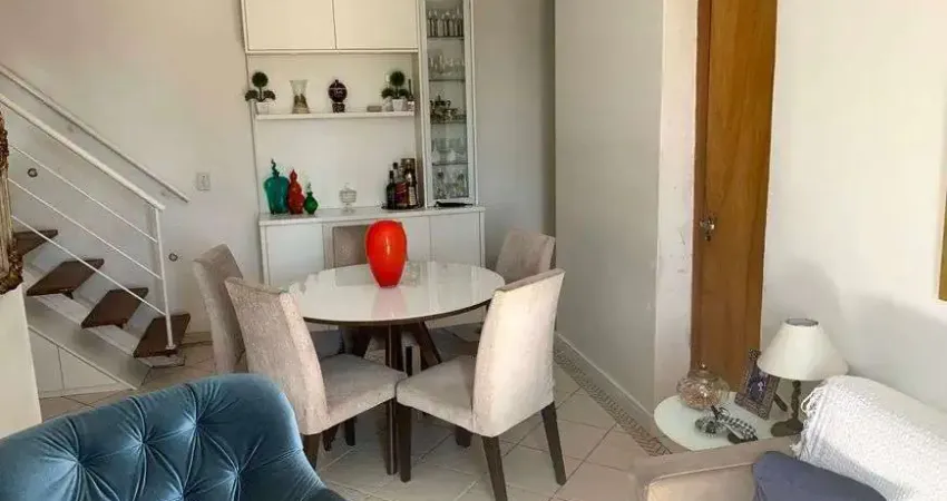 Excelente Cobertura na Rua Joaquim Távora 122 em Icaraí.