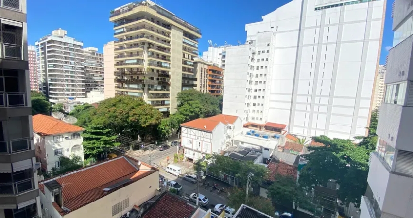 Excelente Apartamento no Condomínio Nóbrega 1 no Jardim Icarai em Niterói.