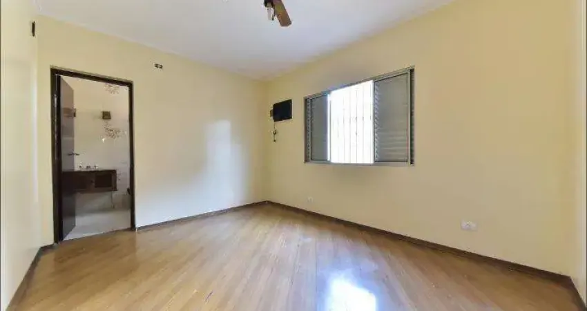 Casa para Venda em São Bernardo do Campo, Paulicéia, 5 dormitórios, 1 suíte, 4 banheiros, 4 vagas