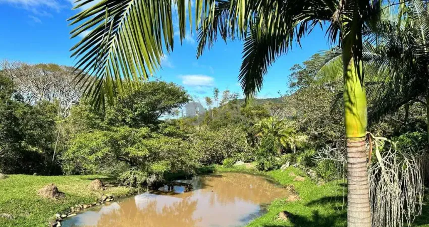 Casa à venda na Estrada Rozália Paulina Ferreira, 2918, Armação do Pântano do Sul, Florianópolis