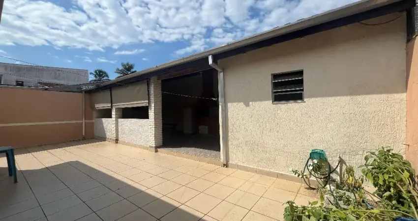 Uma casa linda e aconchegante pronta para morar e desfrutar bons momentos com a família e amigos!!