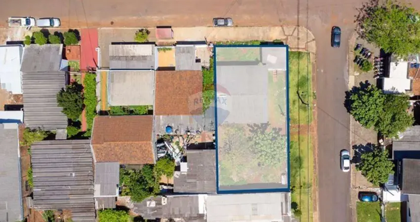 Terreno bem localizado no bairro brasília - excelente oportunidade para investir ou contruir.