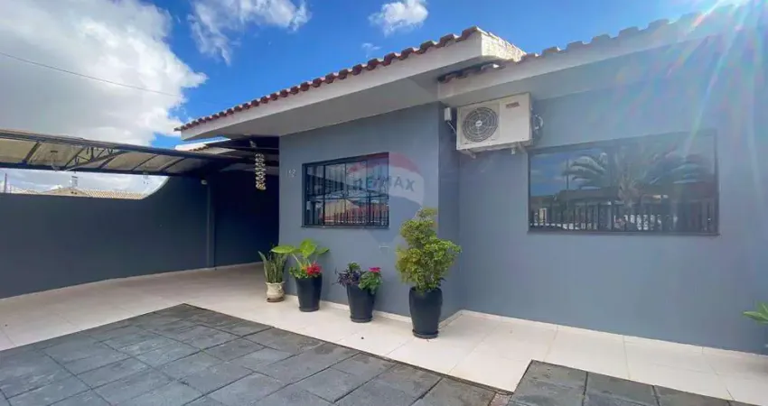 Casa a venda com 1 suíte, 3 quartos, edícula com churrasqueira e sobra de terreno no jardim padovani