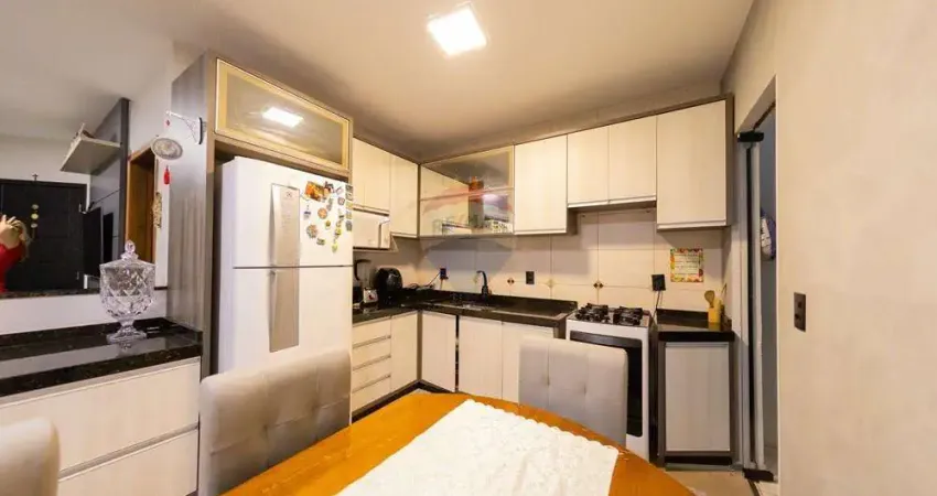 Casa a venda com 1 suíte, 2 quartos e edícula com churrasqueira no santa felicidade