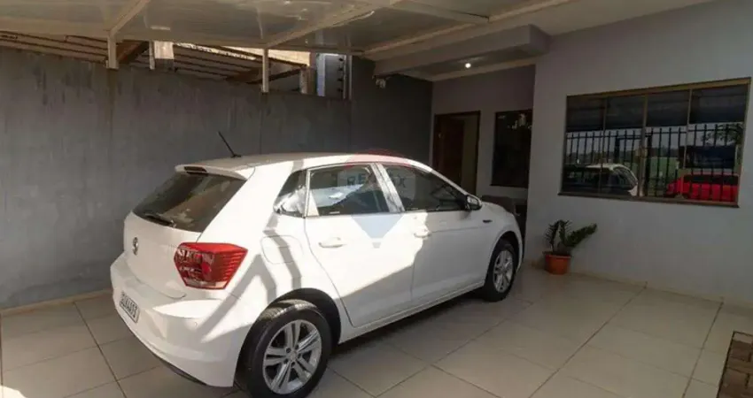 Casa semimobiliada com 2 quartos próxima ao ifpr - bairro florais do paraná