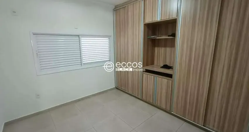 Casa para aluguel, 4 quartos, 1 suíte, 3 vagas, Brasil - Uberlândia/MG