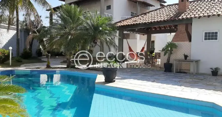 Casa para aluguel, 5 quartos, 5 suítes, 8 vagas, cidade jardim - uberlândia/mg