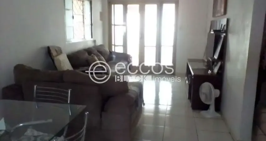 Casa à venda, 2 quartos, 3 vagas, jardim europa - uberlândia/mg