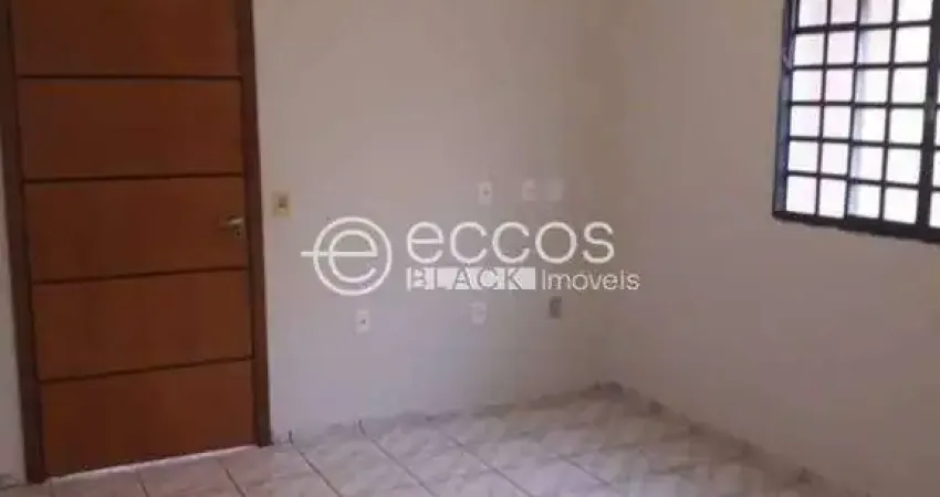 Casa com 3 quartos à venda na Rua Ilha Solteira, 129, Granada, Uberlândia