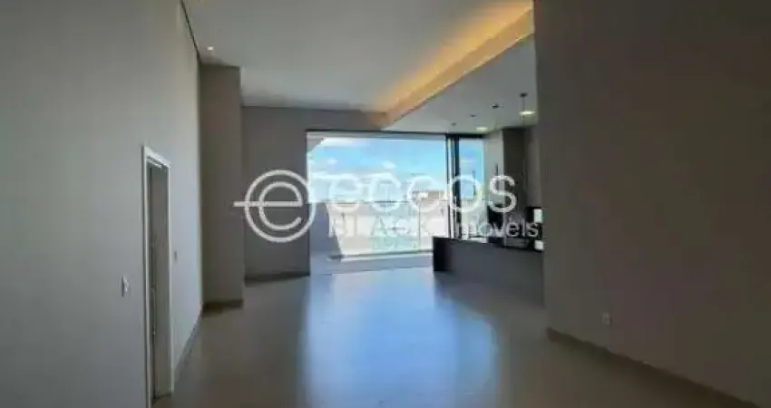 Casa em condomínio à venda, 3 quartos, 3 suítes, 3 vagas, Laranjeiras - Uberlândia/MG